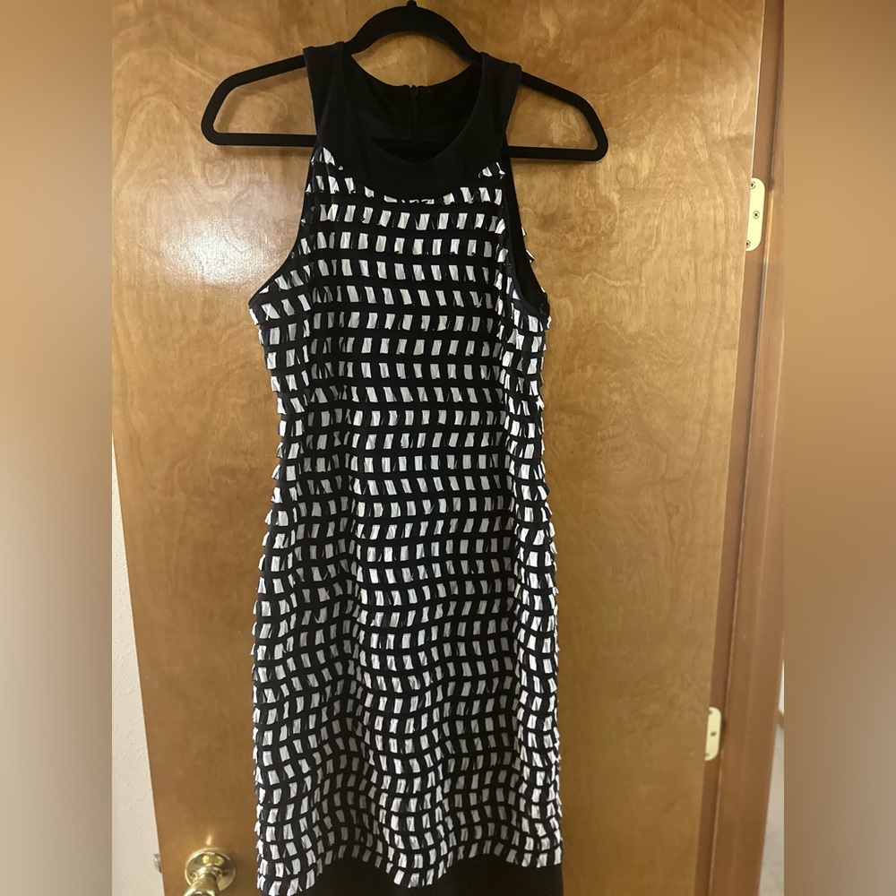 Sleeveless black and white Joseph Ribkoff dress